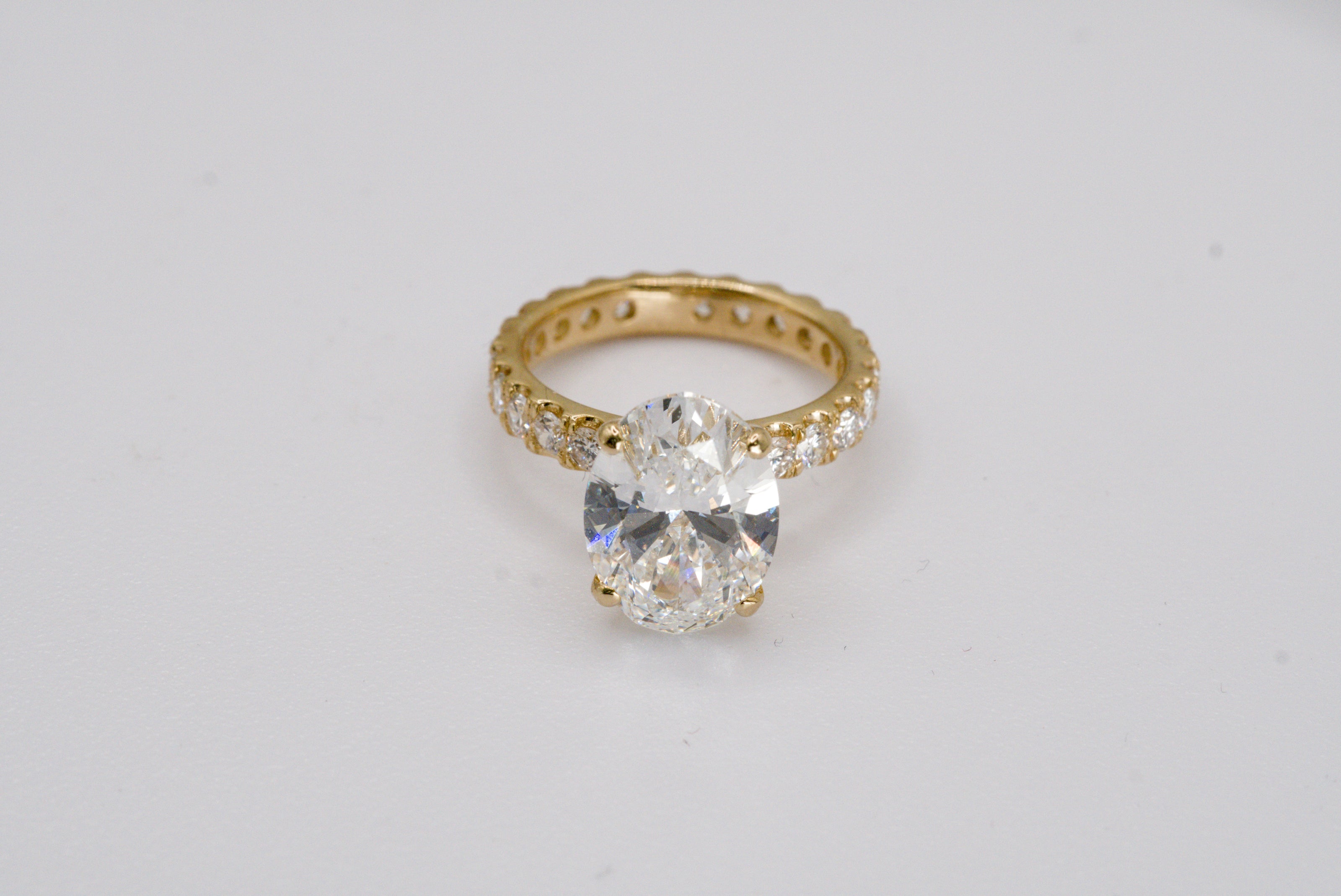 5.1ct Oval Brilliant IGI Certified Lab Diamond Solitaire Ring in 14K Yellow Gold