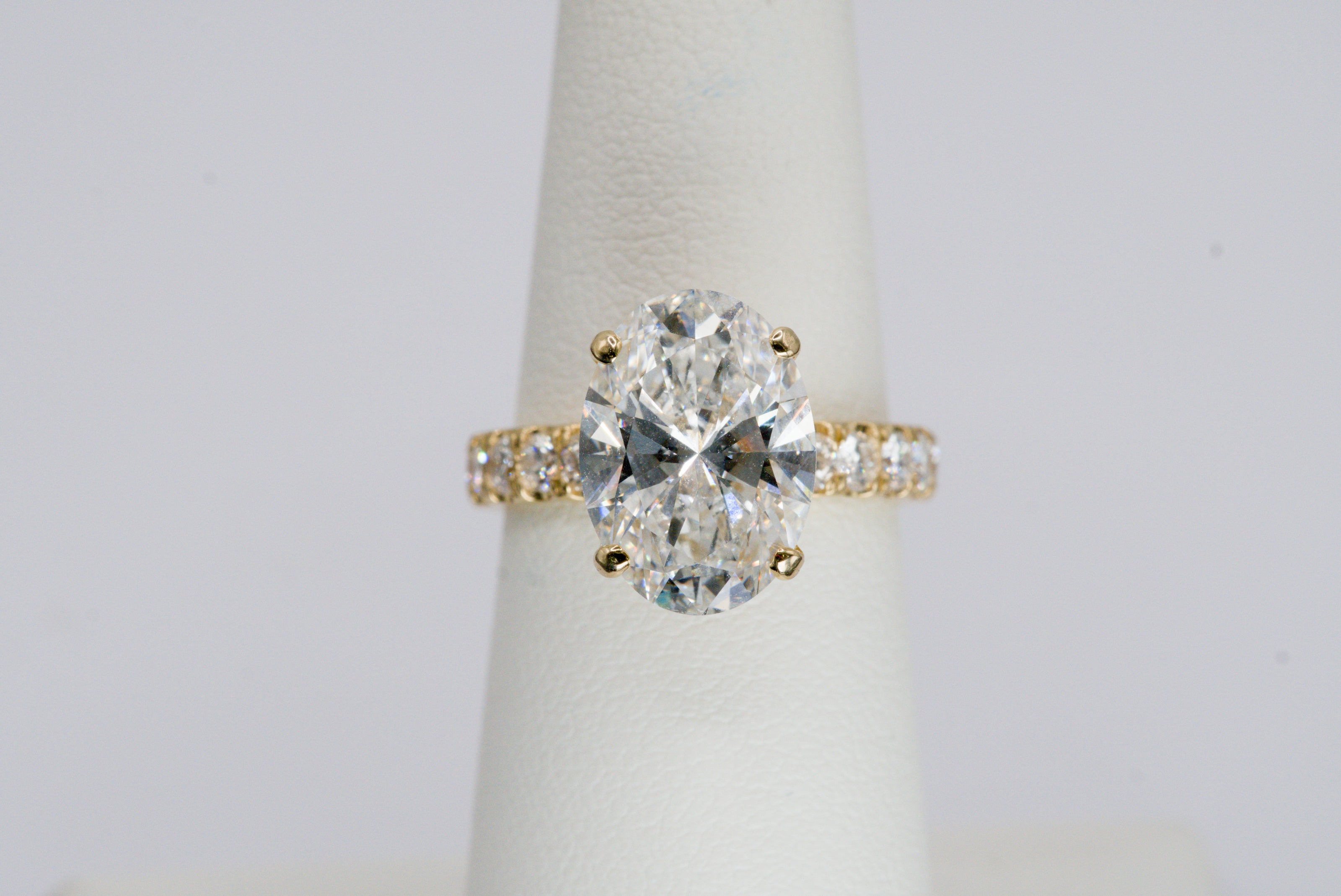 5.1ct Oval Brilliant IGI Certified Lab Diamond Solitaire Ring in 14K Yellow Gold